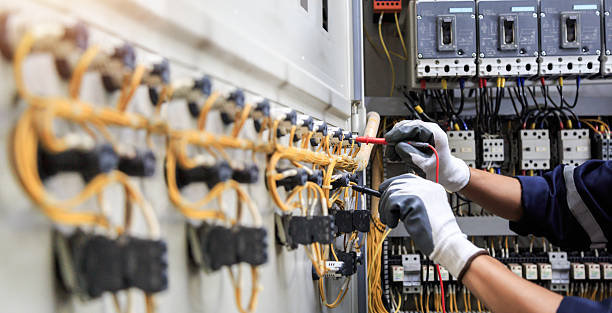 Professional Electrical Inspection technician working in Dilworthtown, PA